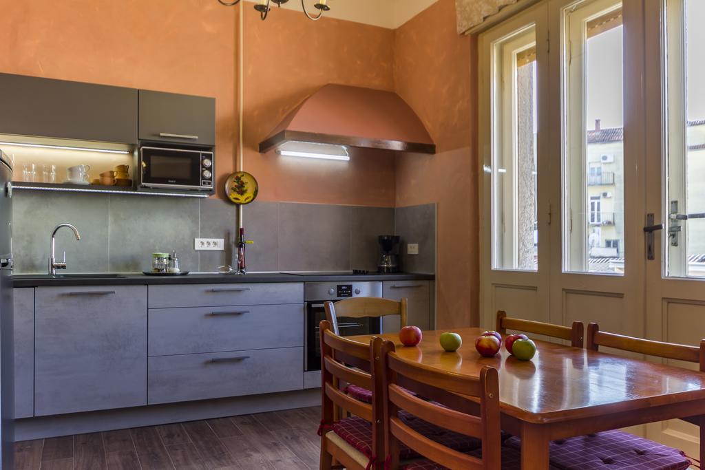 Spacious & Smart Center Apartment Pula Exterior photo